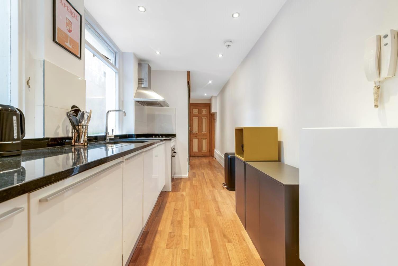 Apartment Easy 8mins Walk To Hyde Park, 13mins Walk To Oxford Street