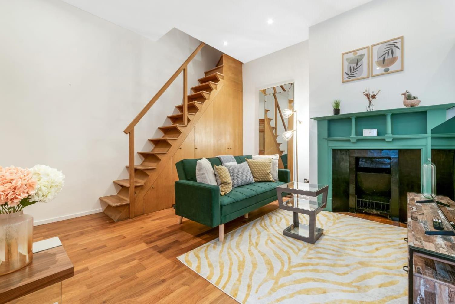 Easy 8mins Walk To Hyde Park, 13mins Walk To Oxford Street *